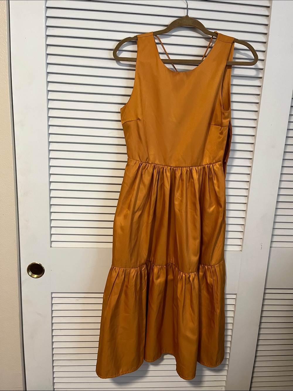 Y.A.S. Sleeveless Tiered Midi Dress in Burnt Orange